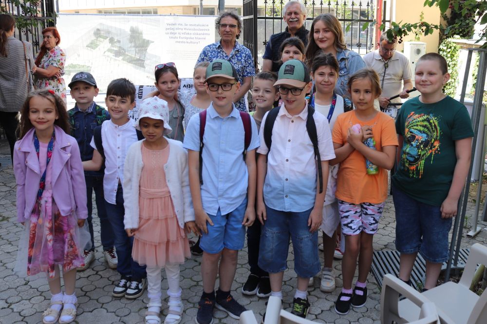Prezentácia knihy Zlatníkova dcéra a vyhodnotenie súťaže ČItajme všetci, čitanie je super