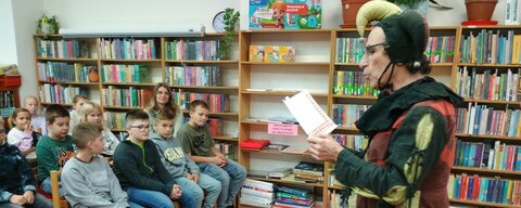 Oprášená sláva bez slov (Hľadači a pátrači)