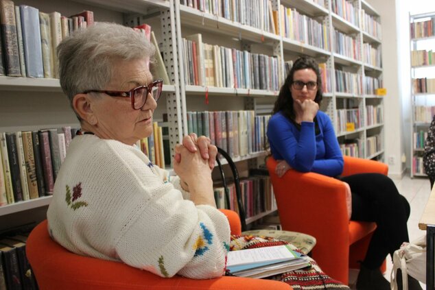 Aprílové stretnutie Čitateľského klubu Trenčín, ktorý sa koná raz mesačne - na pôde našej knižnice.