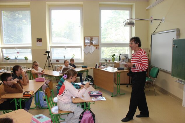Knižničný trip s legendou slovenskej pantomímy