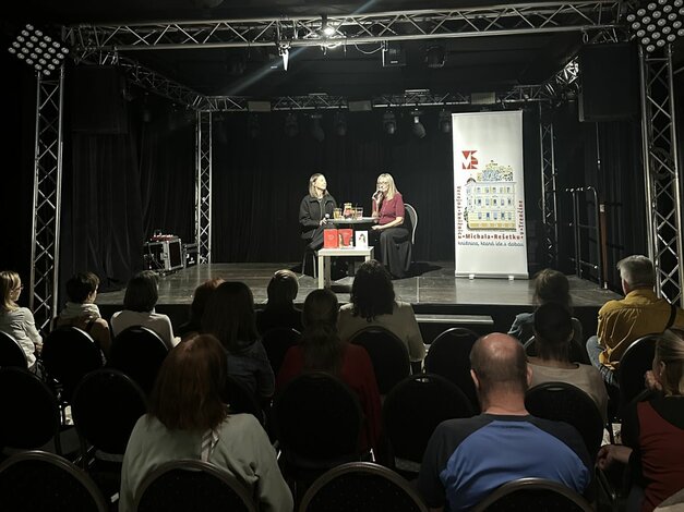 Beseda v Klube Lúč spojená s prezentáciou najnovšej knihy spisovateľky, podnikateľky a mentorky osobnostného rozvoja, MICHAELY KRÁLIKOVEJ.