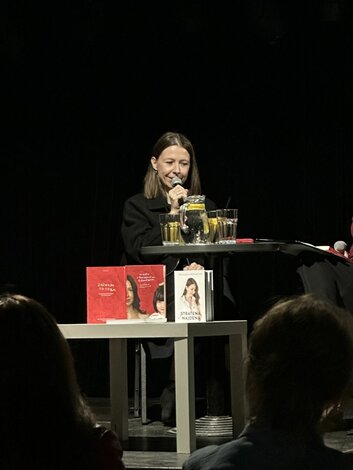 Beseda v Klube Lúč spojená s prezentáciou najnovšej knihy spisovateľky, podnikateľky a mentorky osobnostného rozvoja, MICHAELY KRÁLIKOVEJ.