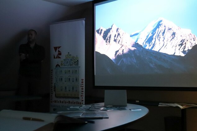 Na bicykloch okolo Annapurny