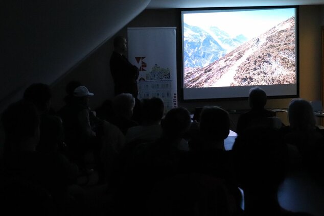 Na bicykloch okolo Annapurny