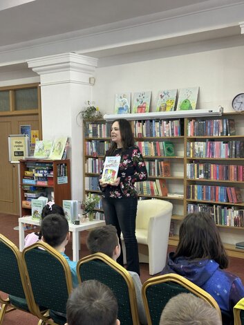 Beseda so spisovateľkou Zuzanou Vavrovou, autorkou environmentálne zameraných kníh pre deti.