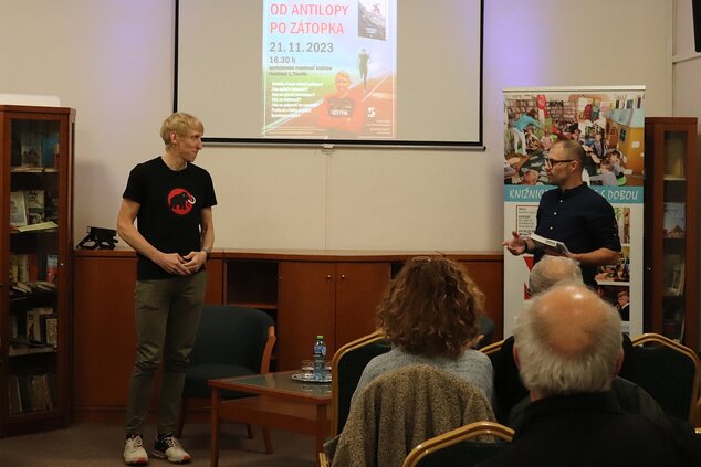 Beseda s jedným z najlepších slovenských bežcov, novinárom a fotografom P. KOVÁČOM spojená s prezentáciou jeho knihy "Od antilopy po Zátopka"
