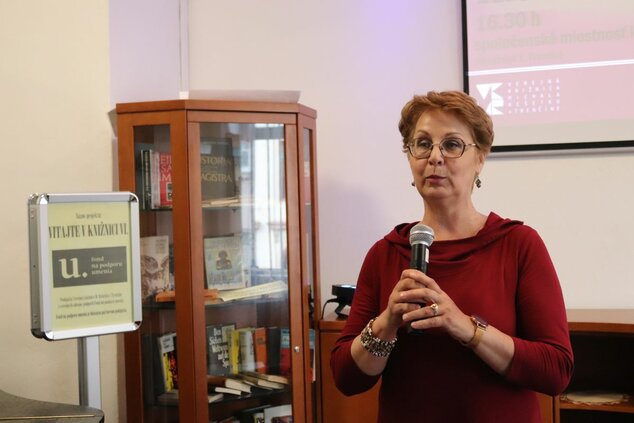 Beseda s bylinkárkou, liečiteľkou a učiteľkou IVETOU HENZELYOVOU spojená s prezentáciou jej knižnej novinky "Rok bylinkára"