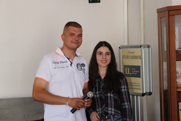 Beseda s cestovateľmi VANDOU KOZINKOVOU a BENJAMÍNOM VASKOMo ich zážitkoch z potuliek po ostrovnom raji v Indickom oceáne