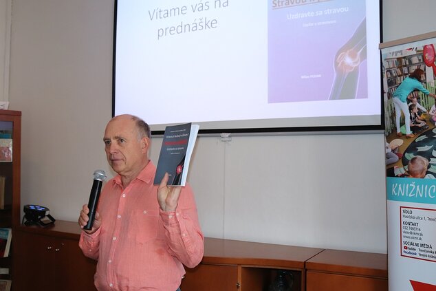 Prednáška MILANA POLIAKA o vplyve stravovania na pohybové ústrojenstvo spojená s prezentáciou jeho knihy "Stravou k zdravým kolenám"