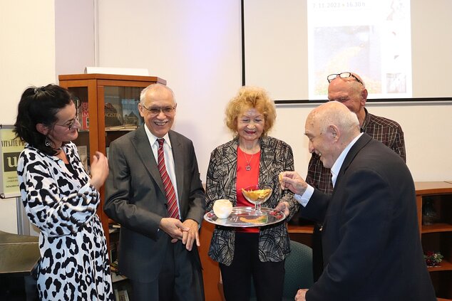 Prezentácia zbierky poézie a fotografií JANA TLUKU, spojená so slávnostným uvedením knihy do života.