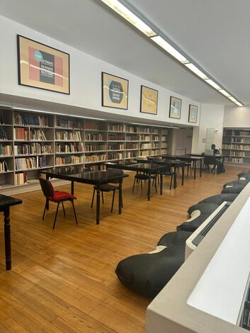 Δημοτική Βιβλιοθήκη Λάρνακας / The Municipal Library of Larnaka