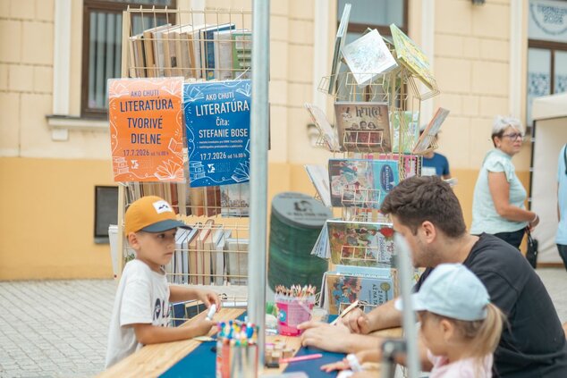 Kompost story / Ako chutí literatúra (festival Za stolom). Foto: David Hanko.