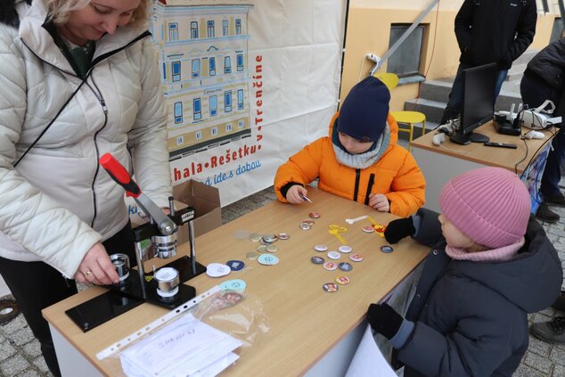 Otvárací víkend EHMK Trenčín 2026 s trenčianskou knižnicou