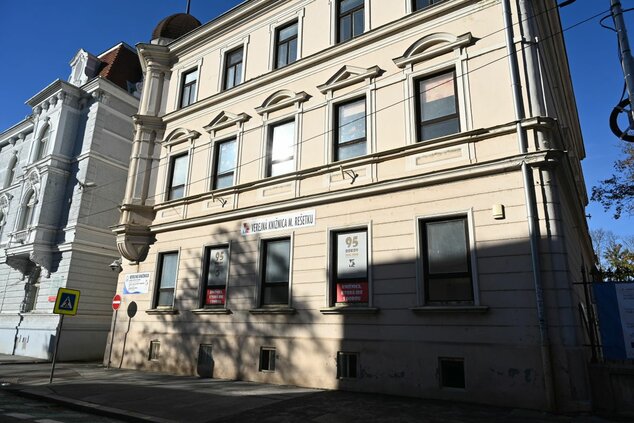 Rekonštrukcia budovy na Hasičskej ulici - poklepanie základného kameňa stavby