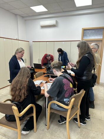 Týždeň dobrovoľníctva v trenčianskej knižnici