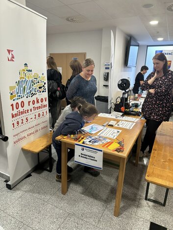 Verejná knižnica M. Rešetku na Dni otvorených dverí TSK 2025