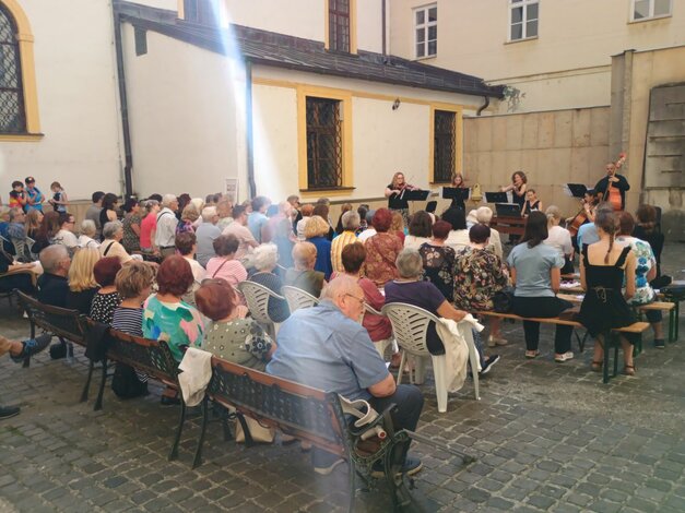 Výstavka fondu VKMR na tému Hudba - Festival Letná klasika