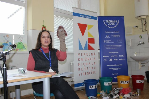 Beseda so Zuzanou Vavrovou Nemčkovou, autorkou prvej environmentálnej knihy s názvom "Kto je Smeťko?"