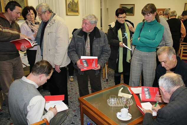 Prezentácia knihy bývalého približujúcej životný príbeh bývalého politického väzňa I. Štelcera, žijú