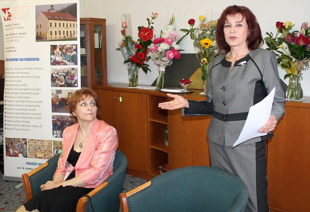 Prezentácia básnickej zbierky členky Literárneho klubu Omega v Trenčíne Blaženy Urbanovej
