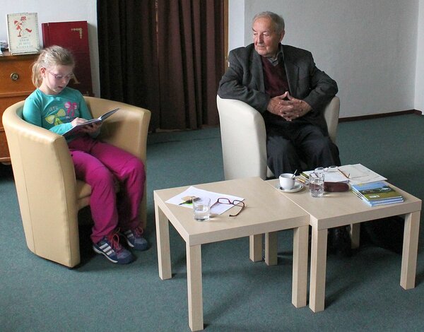 Beseda žiakov ZŠ s prozaikom Jánom Beňom (nielen) o jeho knihe Timotej a pradedo