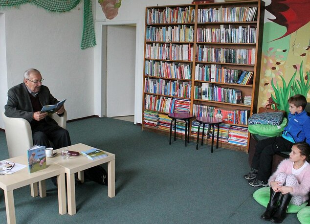 Beseda žiakov ZŠ s prozaikom Jánom Beňom (nielen) o jeho knihe Timotej a pradedo