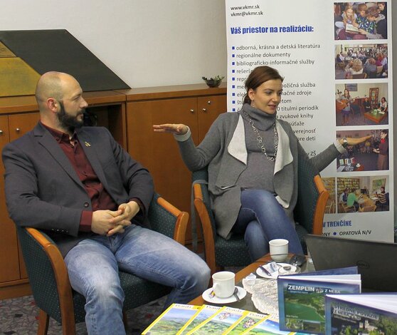 Prezentácia knihy plnej unikátnych záberov dominánt trenčianskeho regiónu z vtáčej perspektívy