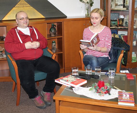 prezentácia knižnej novinky spisovateľky a režisérky Barbory Kardošovej, pochádzajúcej z Trenčína
