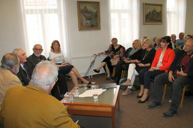 Prezentácia novej knihy trenčianskeho rodáka, teoretika a historika fotografie, publicistu M. Pauera