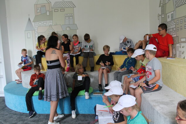 Letný denný tábor v trenčianskej knižnici pre deti od 7 do 10 rokov.