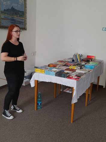 Knižné besedy a autorkami, bookswap a ponuka knižiek od vydavateľstva CooBoo.