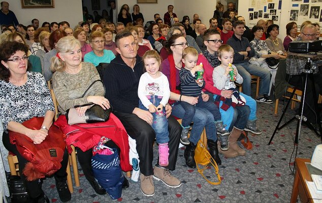 Prezentácia knihy Evy Učňovej, ktorá žila 5 rokov na ostrove gejzírov