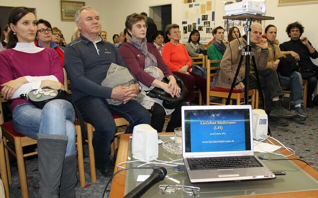 Prednáška biochemika J. Valucha o Škole liečebného hladovania a regeneračnej diéty
