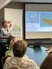 Interaktívna prednáška v podaní trenčianskej cestovateľky Antonie Dvoranovej o zážitkoch z ostrova večnej jari
