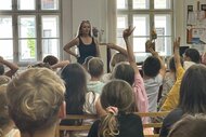 Literárna beseda pre žiakov ZŠ so spisovateľkou Petrou Nagyovou Džerengovou