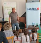 Beseda žiakov ZŠ s autorom kníh pre deti, tohtoročným jubilantom Danielom Hevierom.