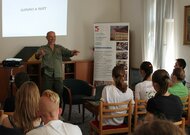 Beseda s biológom, publicistom, dramatikom Gustávom Murínom, spojená s prezentáciou jeho najnovších kníh Návod na manželstvo; 5xP (Prvá pomoc pri partnerských problémoch).