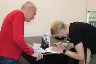 Beseda s jedným z najlepších slovenských bežcov, novinárom a fotografom P. KOVÁČOM spojená s prezentáciou jeho knihy "Od antilopy po Zátopka"
