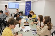 Ako sa tvorí komiks (pb) - Hľadači a pátrači - Ako sa tvorí komiks,  Považská Bystrica 2025 (6)