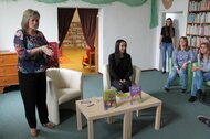 Beseda žiakov s trenčianskou autorkou M. Demitrovou nielen o jej novej knižke Príbehy z Veterníkova