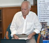 Prednáška V. Brabenca o životných medzníkoch niekdajšieho rektora kláštora piaristov v Trenčíne Joze