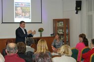 Beseda s novinárom, moderátorom, pedagógom P. Hermanom, viacnásobným víťazom ankety OTO