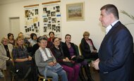 Beseda s novinárom, moderátorom, pedagógom P. Hermanom, viacnásobným víťazom ankety OTO