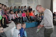 Beseda so spisovateľom M. ZÁMEČNÍKOM o jeho ekologickej knihe pre deti