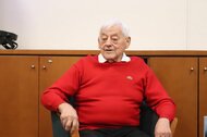 Jozef Golonka - Rebel s číslom 9