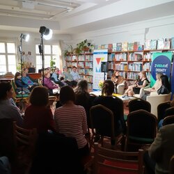 Zvedavá debata v Trenčíne