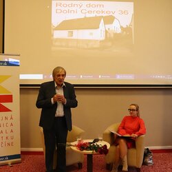 Literárny podvečer s Karolom Pádivým